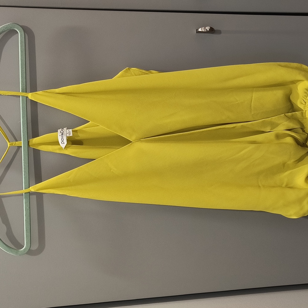 Davi & Dani Top Chartreuse Size Large